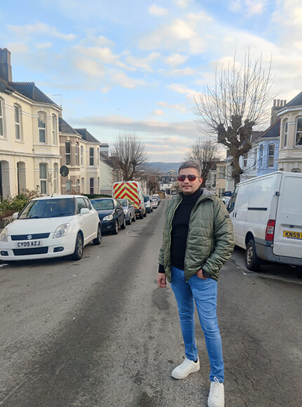 testimonial-nav_item